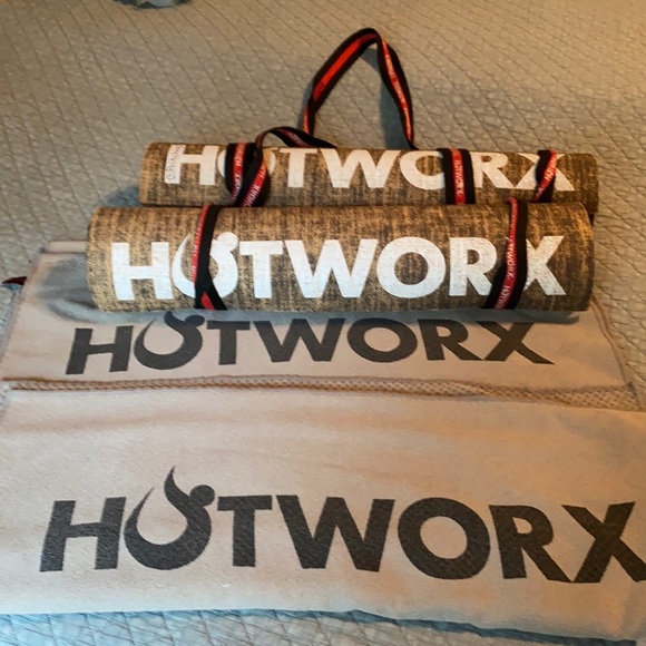 Hotworx Other Hotworx Towel 1 Mat 1 Carrier Poshmark